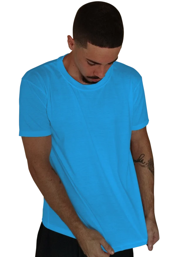 camiseta azul celeste