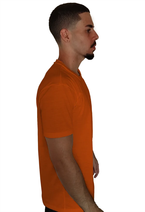 camiseta laranja