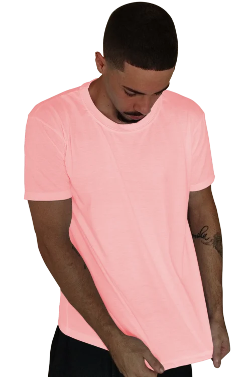 camiseta rosa claro