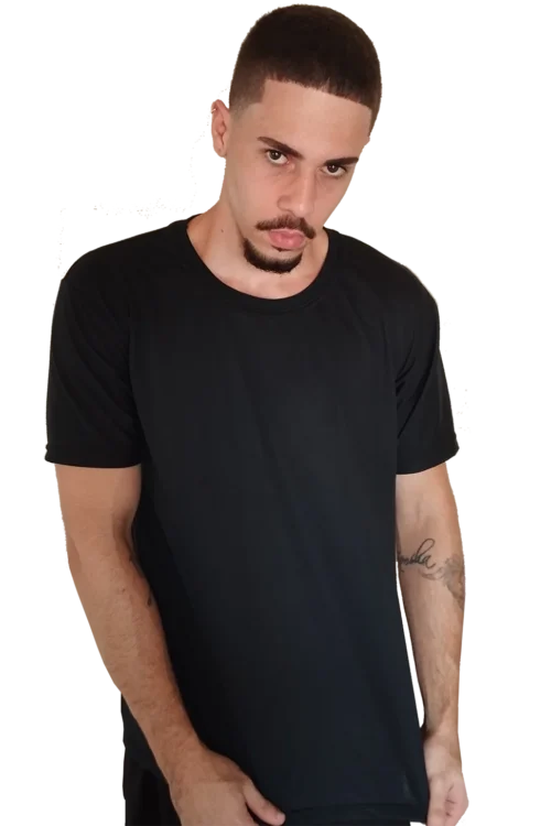 camiseta preta