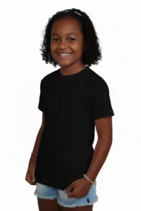 camiseta infantil preta
